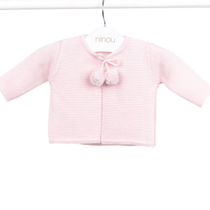 Casaquinho de bebê Pompom rosa, da Ninou