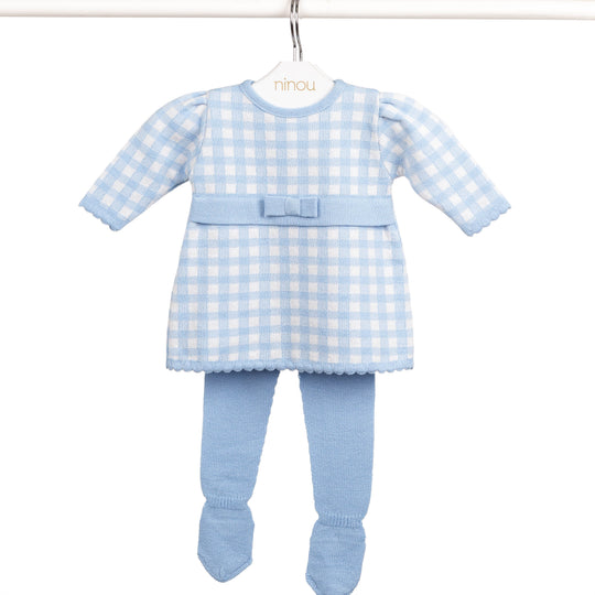 Conjunto de bebê Mon Petit azul em tricô, da Ninou