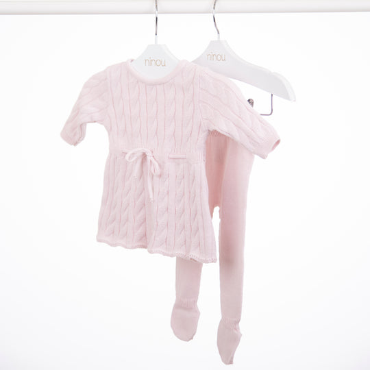 Conjunto de bebê Vestidinho Tressê rosa, da Ninou