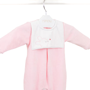 Macacão de bebê Patachou em plush rosa, da Ninou